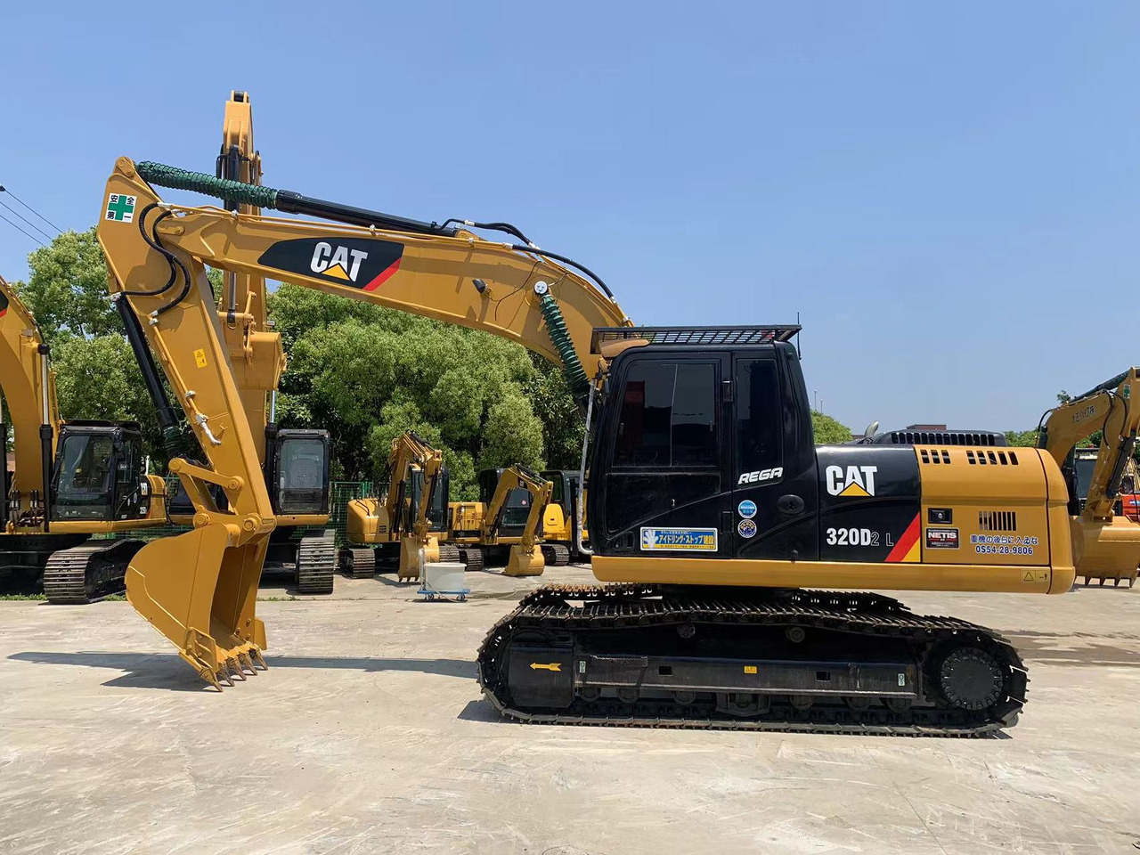 Caterpillar Chain Excavator 320D, 320D2 Made in Japan - Crawler excavator: picture 2 Caterpillar Chain Excavator 320D, 320D2 Made in Japan - Crawler excavator: picture 2