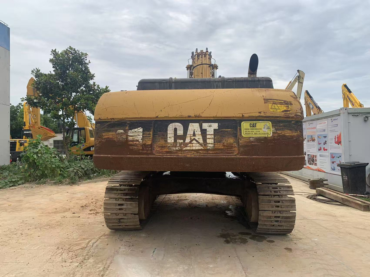 Caterpillar Excavator Original Color CAT 330CL, 330BL Used Condtion - Crawler excavator: picture 4 Caterpillar Excavator Original Color CAT 330CL, 330BL Used Condtion - Crawler excavator: picture 4