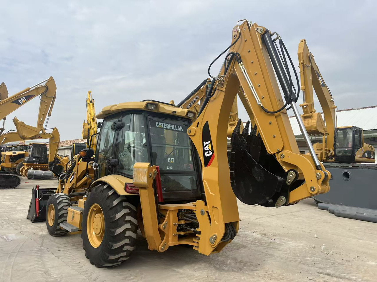 Caterpillar New 420F Backhoe Loader CAT 93hp Construction Loader Backhoe Global Export - Backhoe loader: picture 4 Caterpillar New 420F Backhoe Loader CAT 93hp Construction Loader Backhoe Global Export - Backhoe loader: picture 4