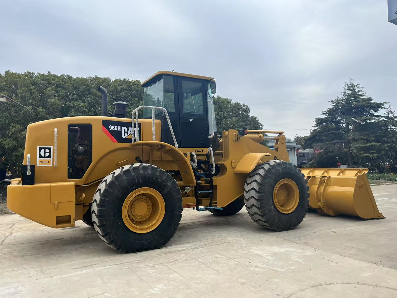 Caterpillar Secondhand Payloader CAT 966H, 950H - Wheel loader: picture 1 Caterpillar Secondhand Payloader CAT 966H, 950H - Wheel loader: picture 1