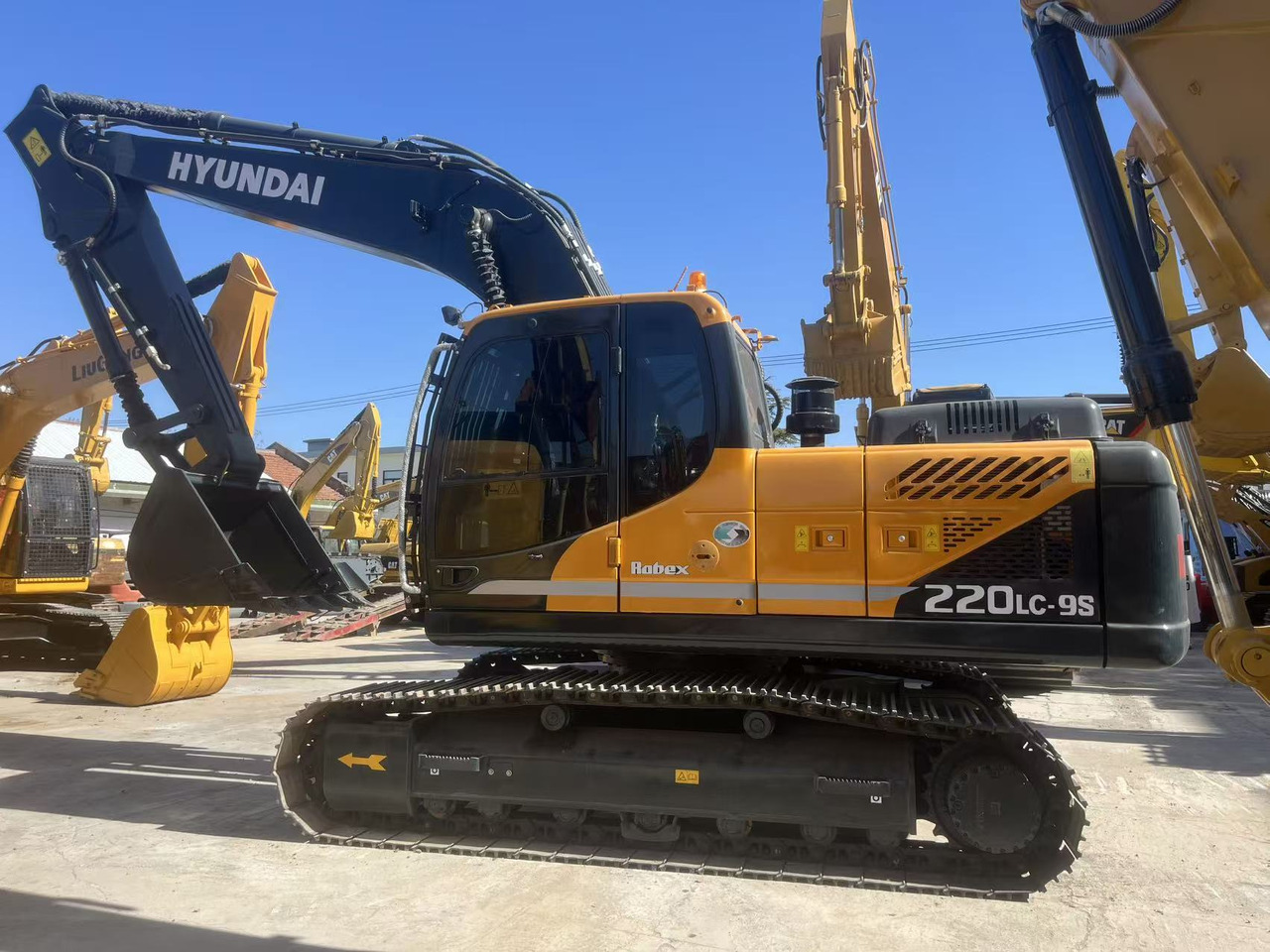Hyundai 20Ton Used Excavator Hyundai R220LC-9S for Sale - Crawler excavator: picture 1 Hyundai 20Ton Used Excavator Hyundai R220LC-9S for Sale - Crawler excavator: picture 1