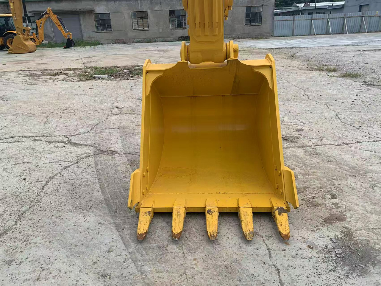 Komatsu Crawler Excavator PC210, PC200 Good Price Japan Excavator - Crawler excavator: picture 5 Komatsu Crawler Excavator PC210, PC200 Good Price Japan Excavator - Crawler excavator: picture 5