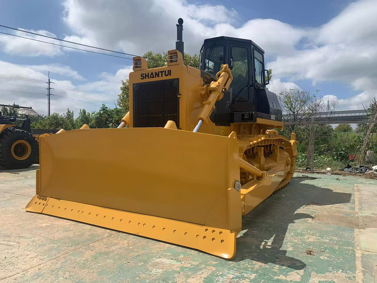 SHANTUI Bulldozer SD22, SD32, SD16 Secondhand Condition - Bulldozer: picture 4 SHANTUI Bulldozer SD22, SD32, SD16 Secondhand Condition - Bulldozer: picture 4