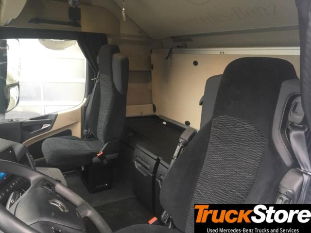 Tractor unit Mercedes-Benz Actros 1845 LS: picture 7