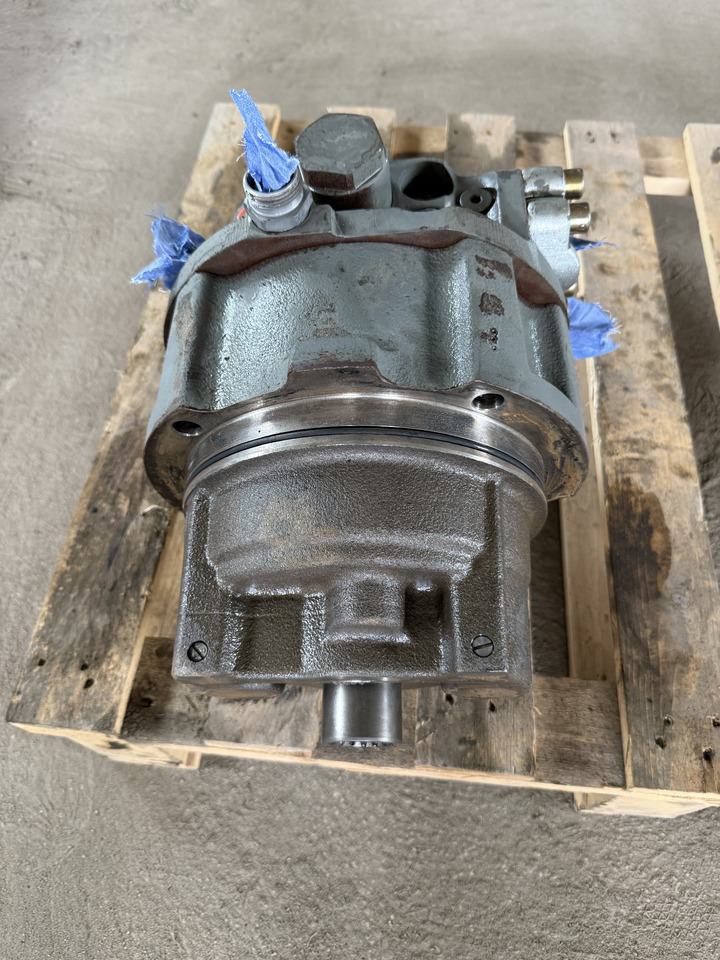 LIEBHERR CMVE O 108 - Hydraulic motor for Excavator: picture 1 LIEBHERR CMVE O 108 - Hydraulic motor for Excavator: picture 1