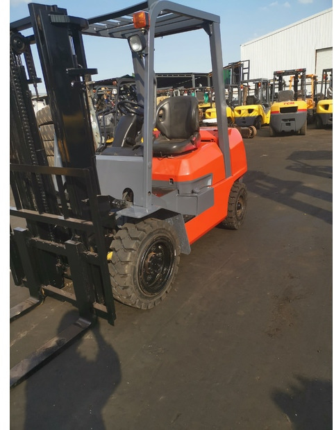 2020 Toyota FDZN30 - Forklift: picture 1 2020 Toyota FDZN30 - Forklift: picture 1