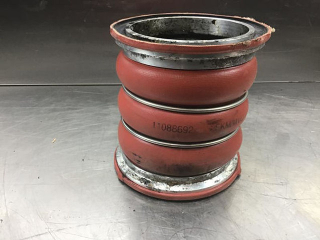 Liebherr Air Hose - A/C part: picture 1 Liebherr Air Hose - A/C part: picture 1