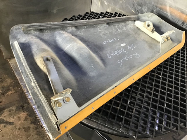 Liebherr Bonnet Left - Hood: picture 2 Liebherr Bonnet Left - Hood: picture 2
