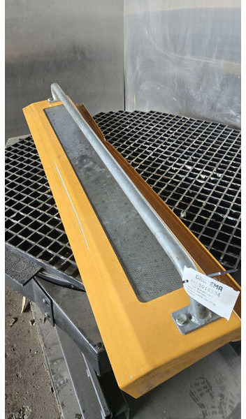 Liebherr Bonnet Left - Hood: picture 1 Liebherr Bonnet Left - Hood: picture 1