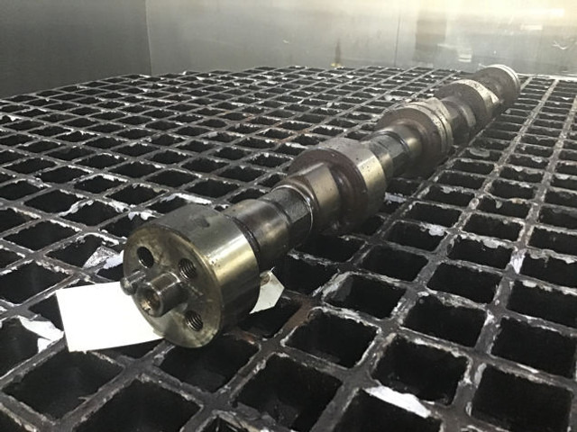 Liebherr Camshaft D834 - Camshaft: picture 5 Liebherr Camshaft D834 - Camshaft: picture 5