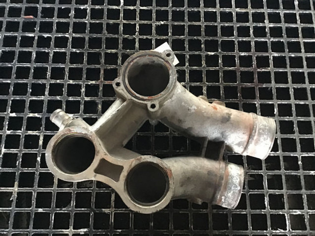 Liebherr Coolant pipe bend - A/C part: picture 2 Liebherr Coolant pipe bend - A/C part: picture 2