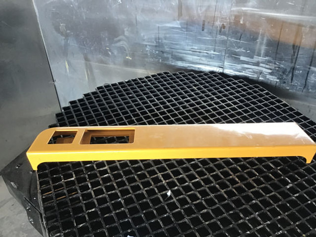 Liebherr Cover Front - Bumper: picture 2 Liebherr Cover Front - Bumper: picture 2