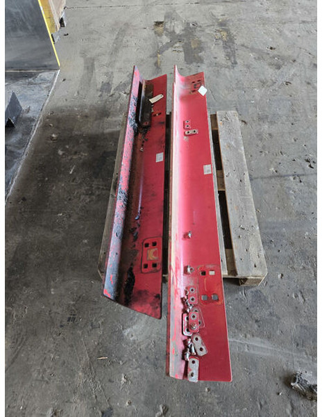 Liebherr Covering right - Bumper: picture 1 Liebherr Covering right - Bumper: picture 1