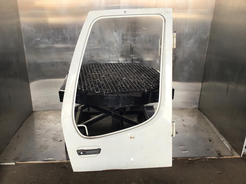 Liebherr Door Frame - Door and parts: picture 1 Liebherr Door Frame - Door and parts: picture 1