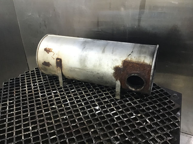 Liebherr Exhaust Silencer - Muffler: picture 5 Liebherr Exhaust Silencer - Muffler: picture 5