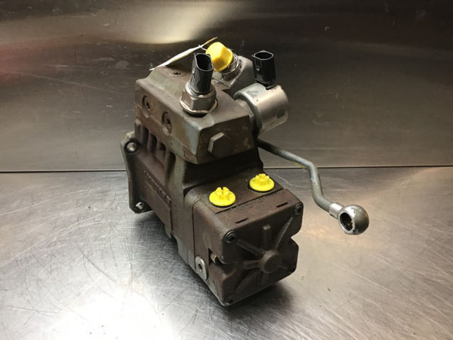 Liebherr High Pressure Pump - Engine: picture 1 Liebherr High Pressure Pump - Engine: picture 1