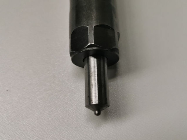 Liebherr Injector Nozzle - Fuel filter: picture 2 Liebherr Injector Nozzle - Fuel filter: picture 2