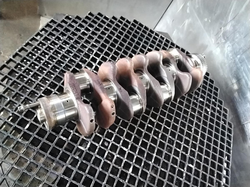 Liebherr - Crankshaft: picture 2 Liebherr - Crankshaft: picture 2