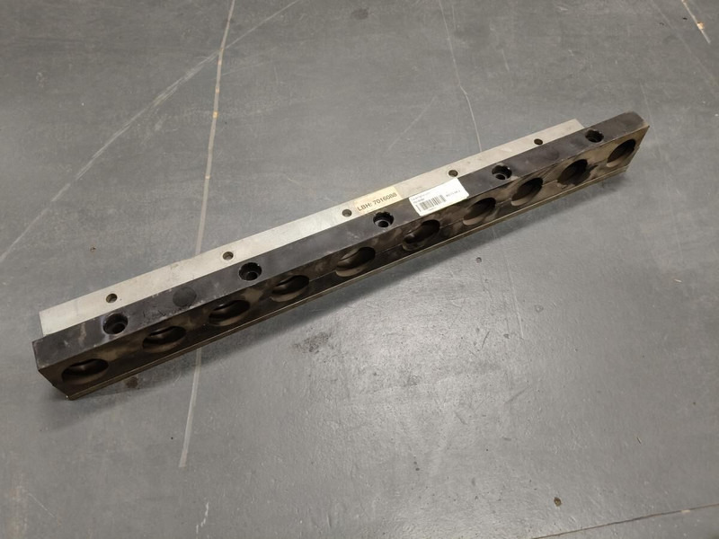 Liebherr - Body and exterior: picture 1 Liebherr - Body and exterior: picture 1