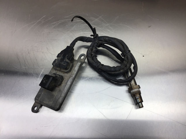 Liebherr Nox Sensor - Sensor: picture 2 Liebherr Nox Sensor - Sensor: picture 2