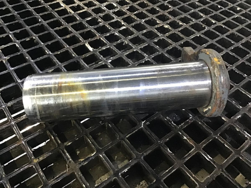 Liebherr Pin 70x250x235 - Engine and parts: picture 3 Liebherr Pin 70x250x235 - Engine and parts: picture 3