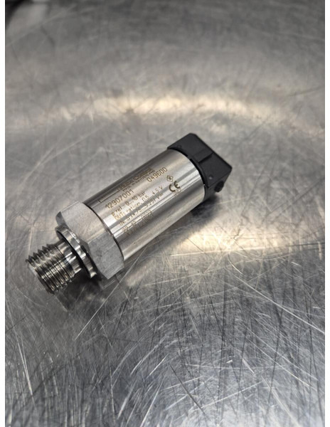 Liebherr Pressure Transmitter - Sensor: picture 1 Liebherr Pressure Transmitter - Sensor: picture 1