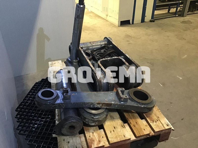 Liebherr R946 LC / R946 NLC / R950 LC-V / R954C / R956 / R974C / R956 LC - Quick coupler: picture 4 Liebherr R946 LC / R946 NLC / R950 LC-V / R954C / R956 / R974C / R956 LC - Quick coupler: picture 4