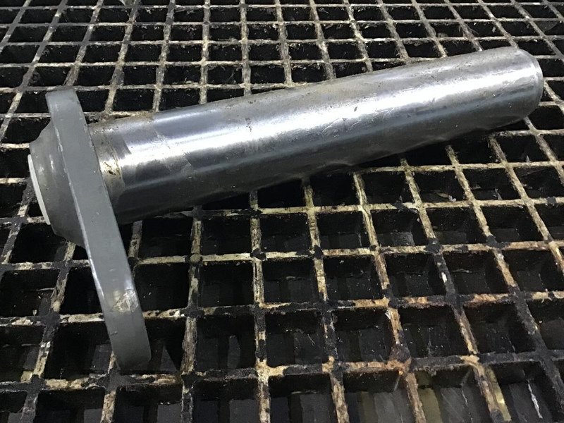 Liebherr PIN 60X325X275 - Spare parts: picture 1 Liebherr PIN 60X325X275 - Spare parts: picture 1