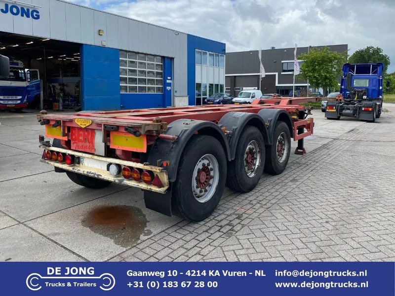 Broshuis MFCC / 2x Extendable / SAF + Disc Brakes / 1x Lift Axle / 45FT - Container transporter/ Swap body semi-trailer: picture 1 Broshuis MFCC / 2x Extendable / SAF + Disc Brakes / 1x Lift Axle / 45FT - Container transporter/ Swap body semi-trailer: picture 1