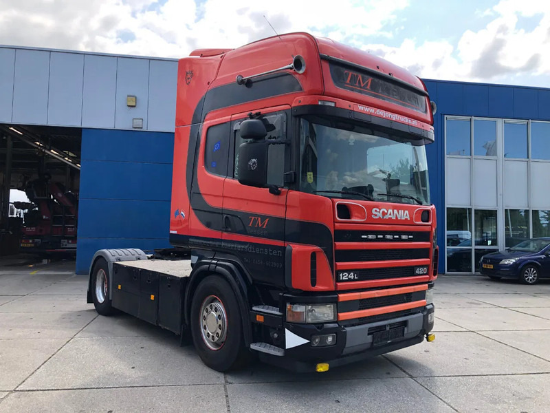 Scania R124-420 / Manual / Euro 3 - Tractor unit: picture 3 Scania R124-420 / Manual / Euro 3 - Tractor unit: picture 3