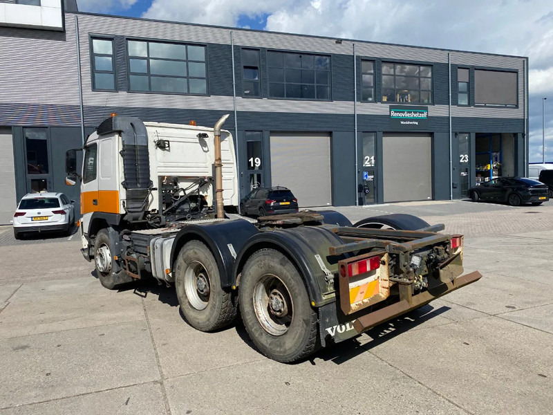 Volvo FM 440 6x4 / Hooklift and Tractor / Hub Reduction - Tractor unit: picture 4 Volvo FM 440 6x4 / Hooklift and Tractor / Hub Reduction - Tractor unit: picture 4