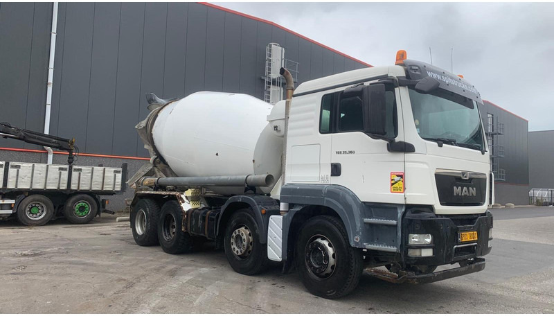 MAN TGS 35.360  Liebherr + 9M3 - Concrete mixer truck: picture 3 MAN TGS 35.360  Liebherr + 9M3 - Concrete mixer truck: picture 3