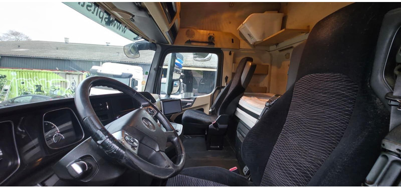 Tractor unit Mercedes-Benz Actros 1845: picture 8 Tractor unit Mercedes-Benz Actros 1845: picture 8