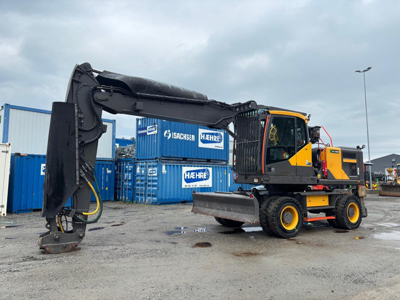 Volvo EW 220 E TUNNEL - Excavator: picture 1 Volvo EW 220 E TUNNEL - Excavator: picture 1