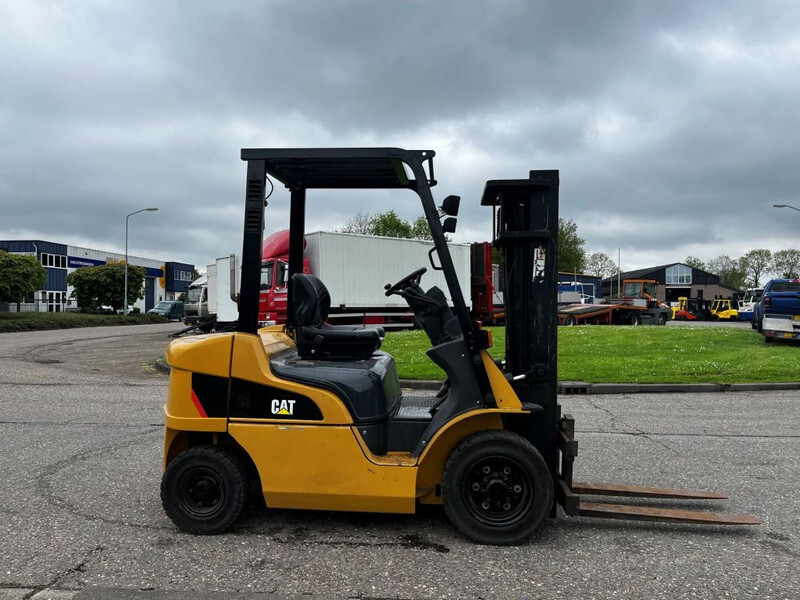 Caterpillar DP25NT - Diesel forklift: picture 1 Caterpillar DP25NT - Diesel forklift: picture 1