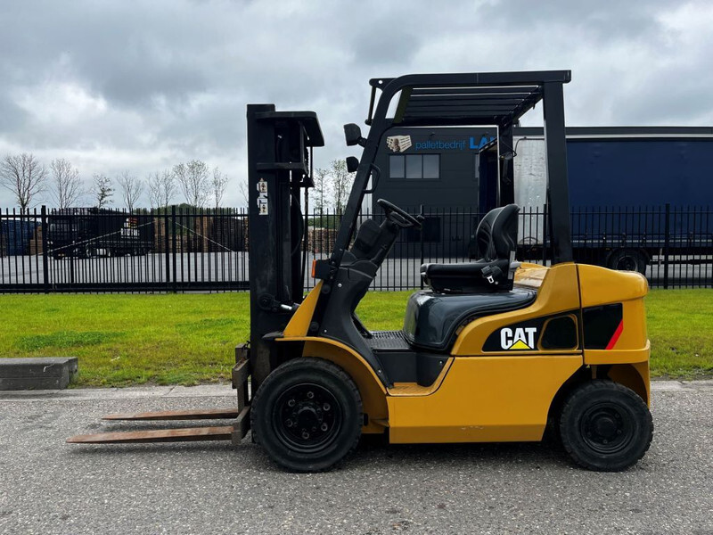 Caterpillar DP25NT - Diesel forklift: picture 2 Caterpillar DP25NT - Diesel forklift: picture 2