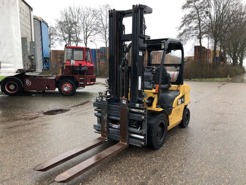 Caterpillar GP35N - LPG forklift: picture 4 Caterpillar GP35N - LPG forklift: picture 4