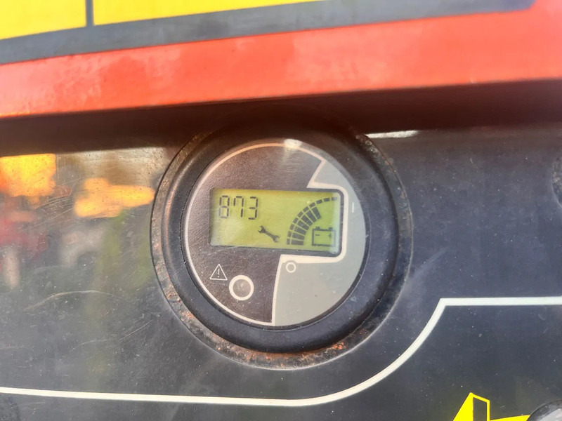 Articulated boom JLG E300AJP: picture 10