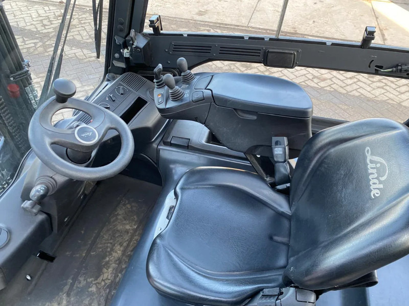 Forklift Linde E35HL-01: picture 14 Forklift Linde E35HL-01: picture 14