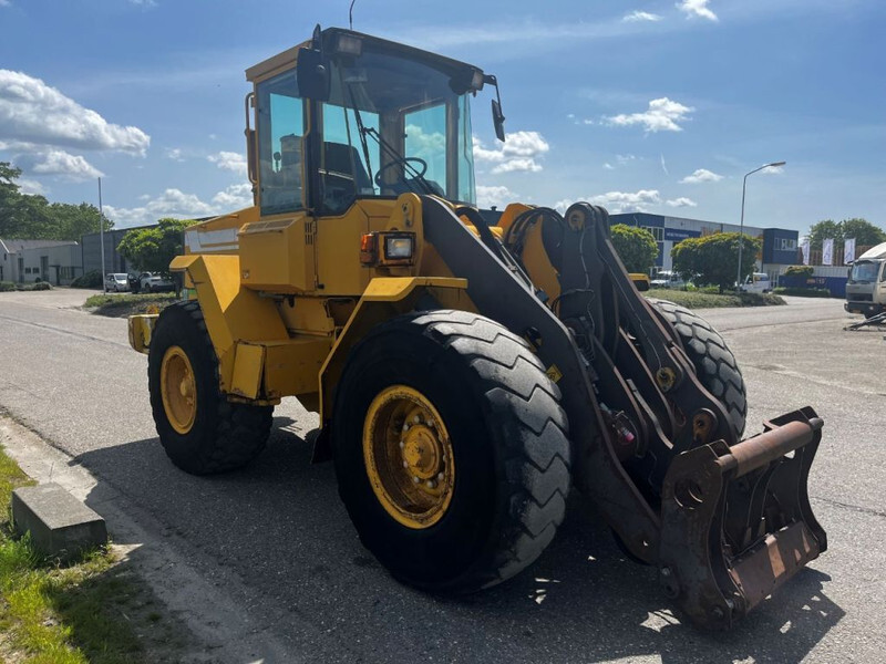 Volvo L70C - Wheel loader: picture 4 Volvo L70C - Wheel loader: picture 4