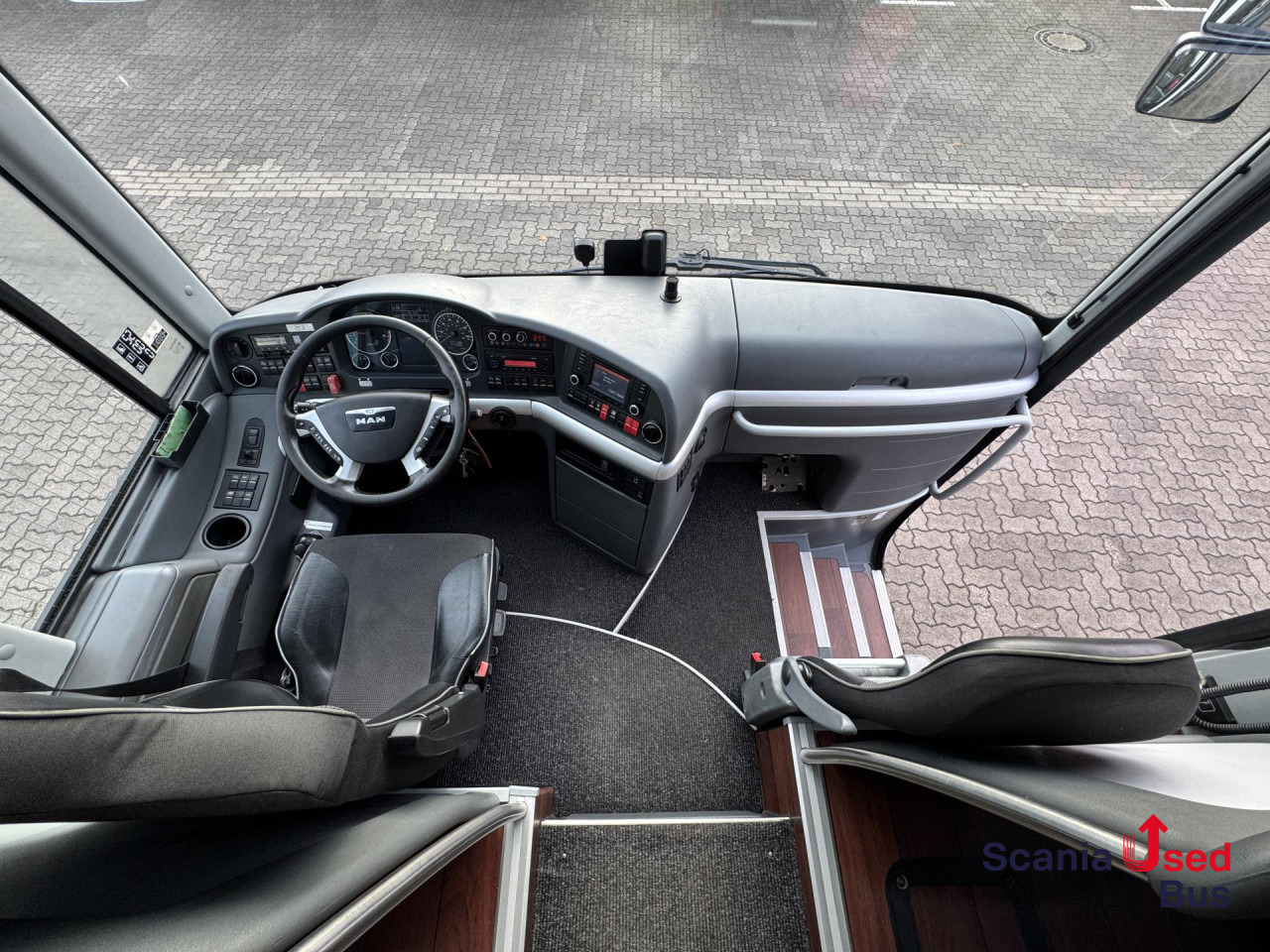 MAN Lion's Coach R08 13.8m 100 Years Edition - Coach: picture 4 MAN Lion's Coach R08 13.8m 100 Years Edition - Coach: picture 4