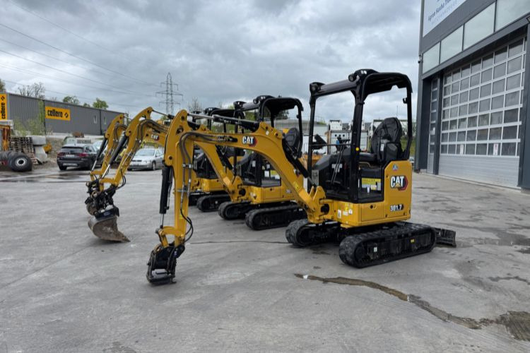 CATERPILLAR | 3 Stück 301.7CR... - Crawler excavator: picture 1 CATERPILLAR | 3 Stück 301.7CR... - Crawler excavator: picture 1