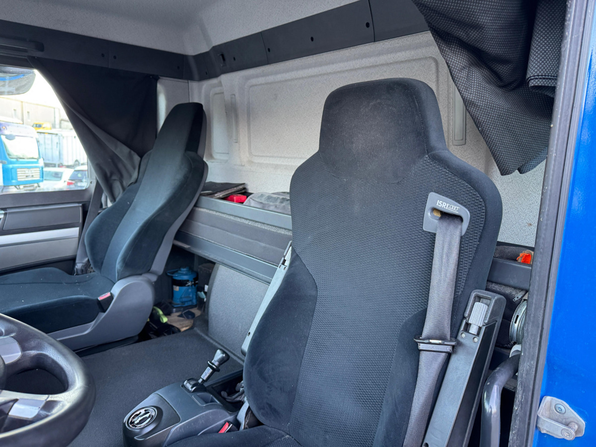 Curtainsider truck MAN TGS 26.440 6x2 LBW: picture 10 Curtainsider truck MAN TGS 26.440 6x2 LBW: picture 10