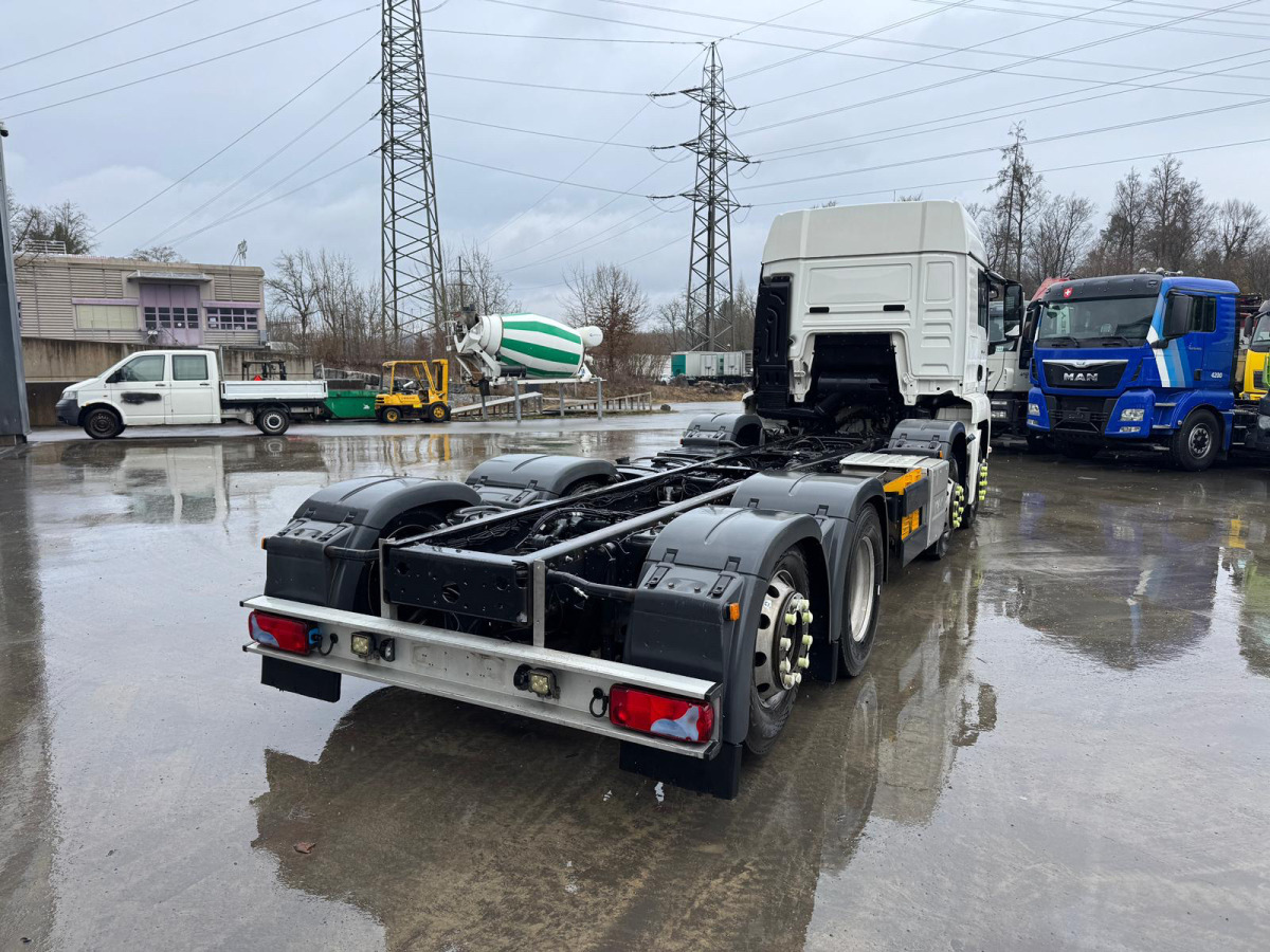 MAN TGS 35.440 8x2 - Cab chassis truck: picture 5 MAN TGS 35.440 8x2 - Cab chassis truck: picture 5