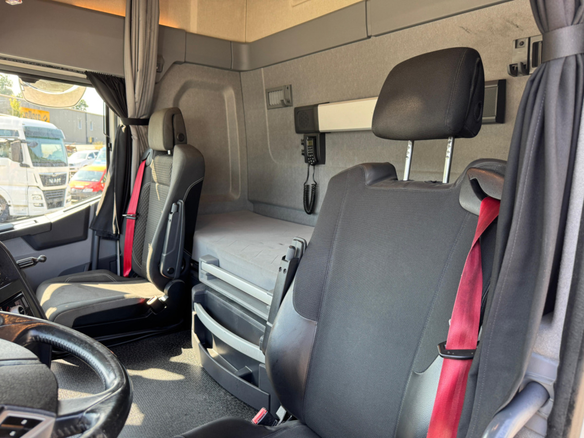 Leasing of RENAULT C480 6x2 Palfinger 18002-4 RENAULT C480 6x2 Palfinger 18002-4: picture 14