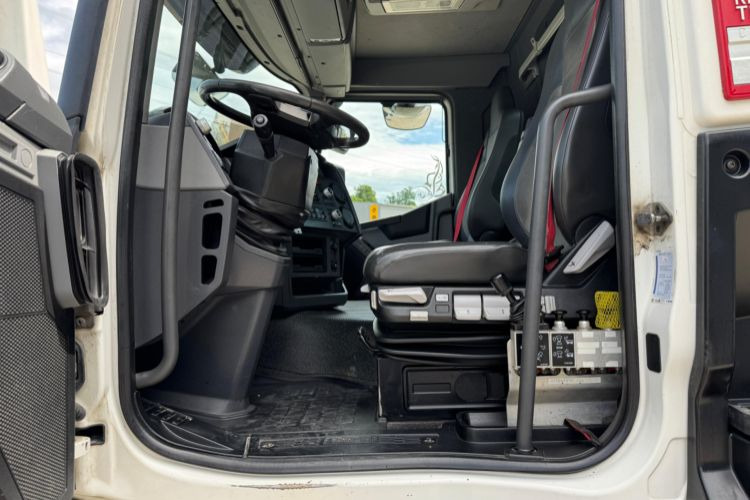 Tipper Renault C520 10x4: picture 15