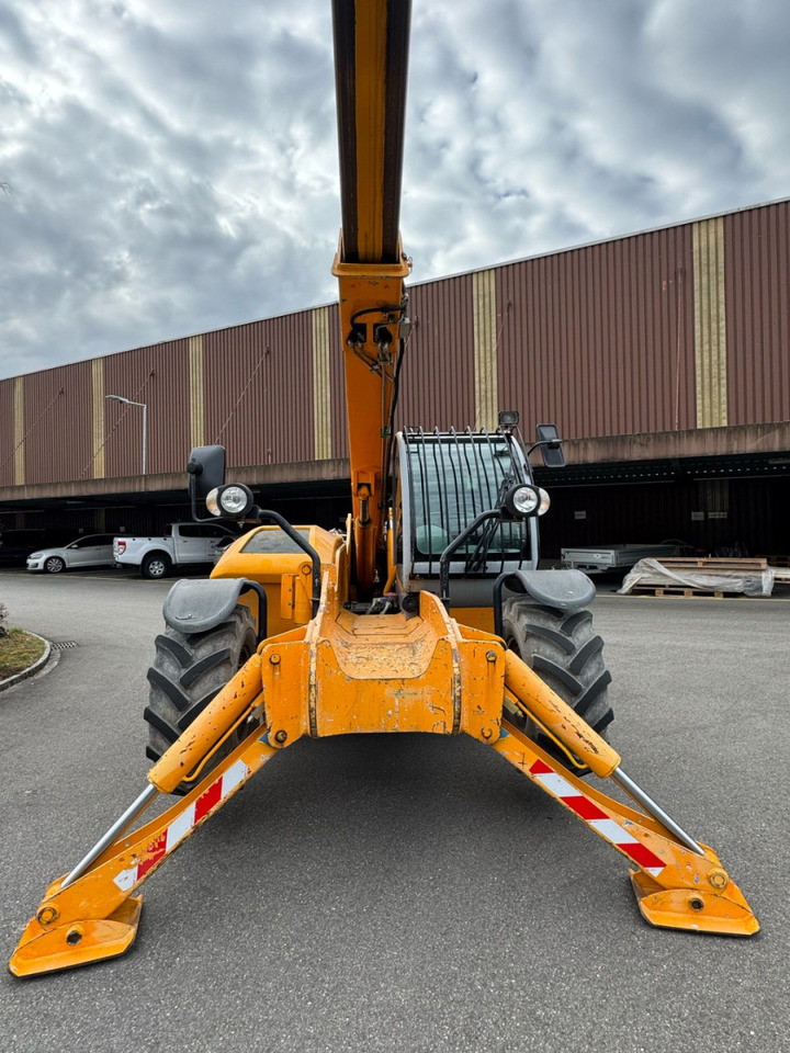 Telescopic handler TEREX GTH 4013: picture 12