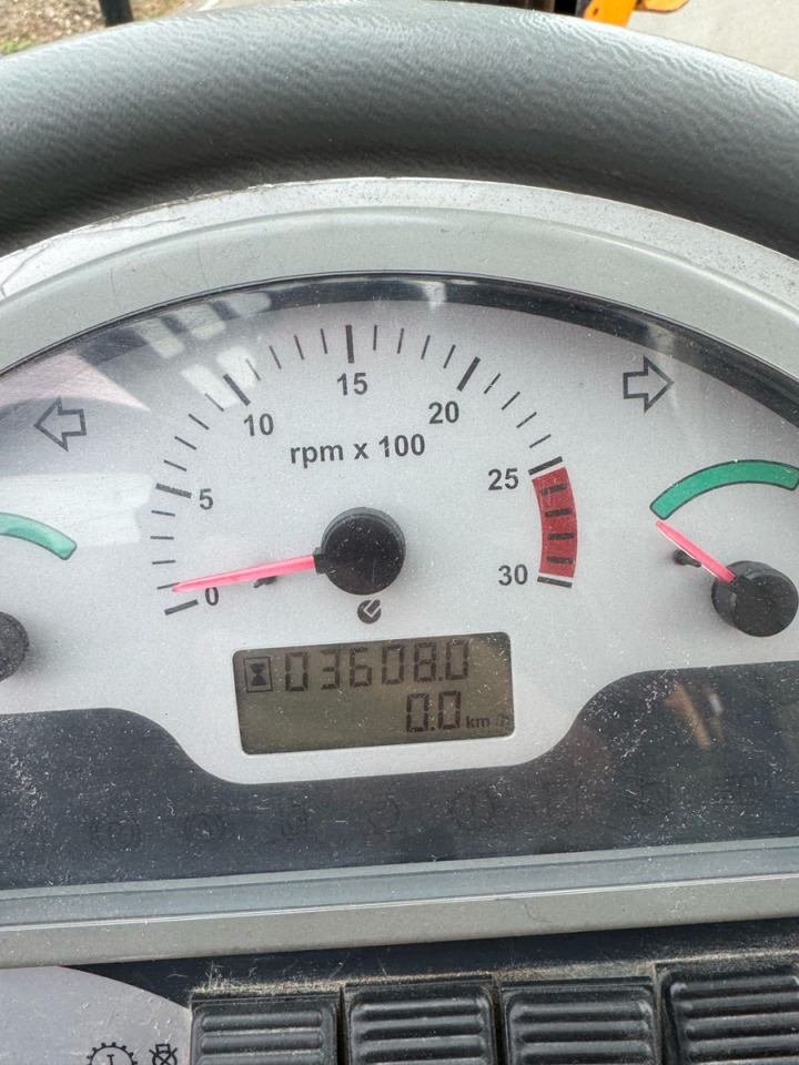 Telescopic handler TEREX GTH 4013: picture 10