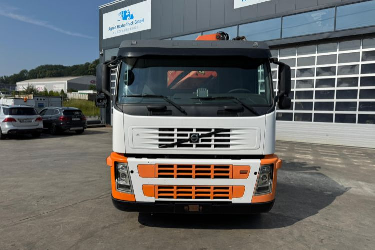 Volvo FM-300 4x2 Palfinger 16502-5 - Crane truck: picture 3 Volvo FM-300 4x2 Palfinger 16502-5 - Crane truck: picture 3