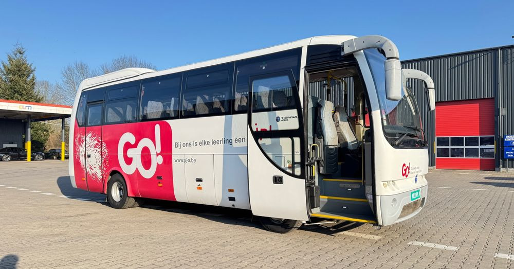 Temsa Opalin 9 / silnik MAN / 37 miejsc / mały przebieg !!! - Coach: picture 2 Temsa Opalin 9 / silnik MAN / 37 miejsc / mały przebieg !!! - Coach: picture 2